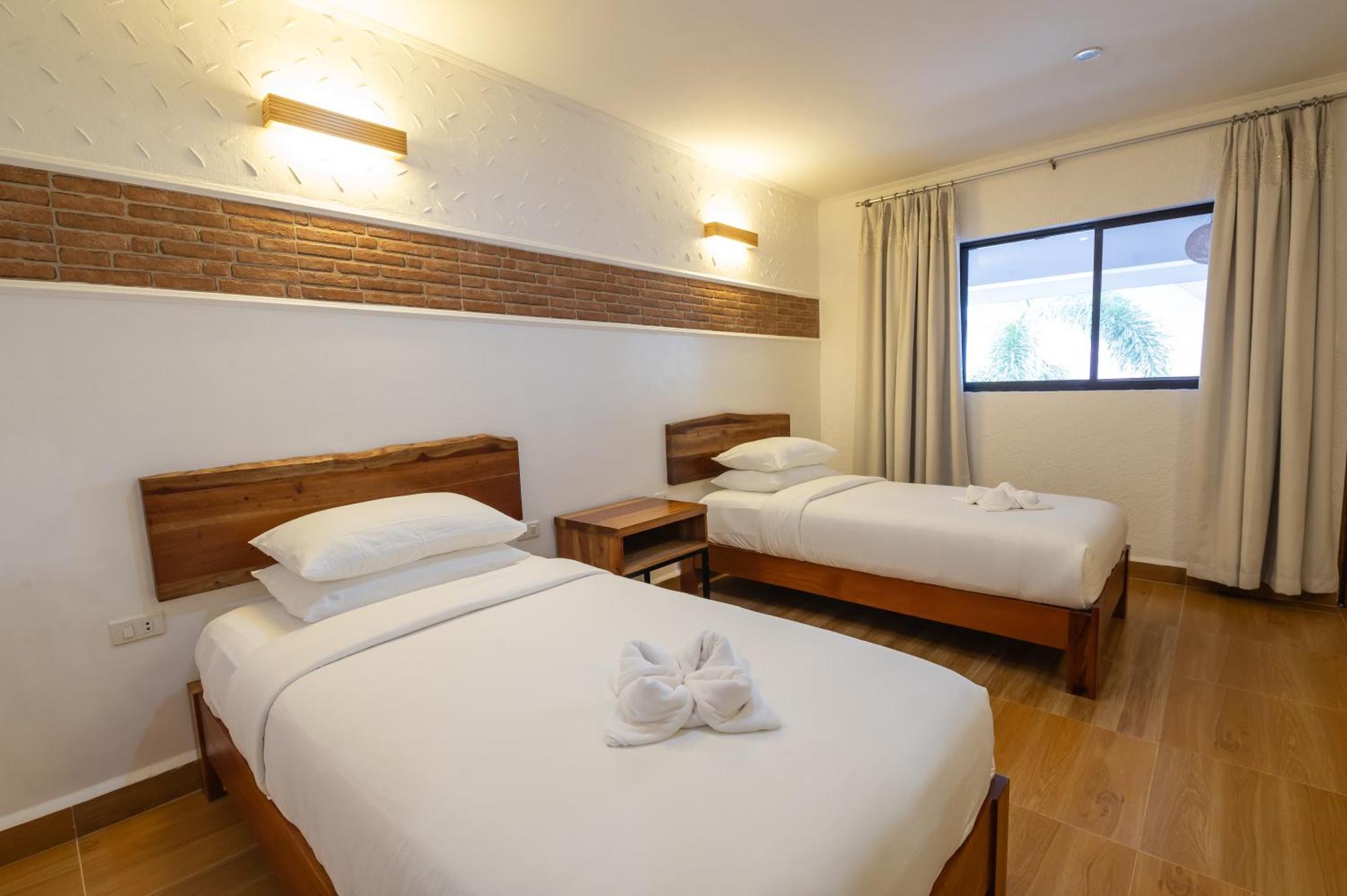 Alona Garden Suites Panglao Exterior foto